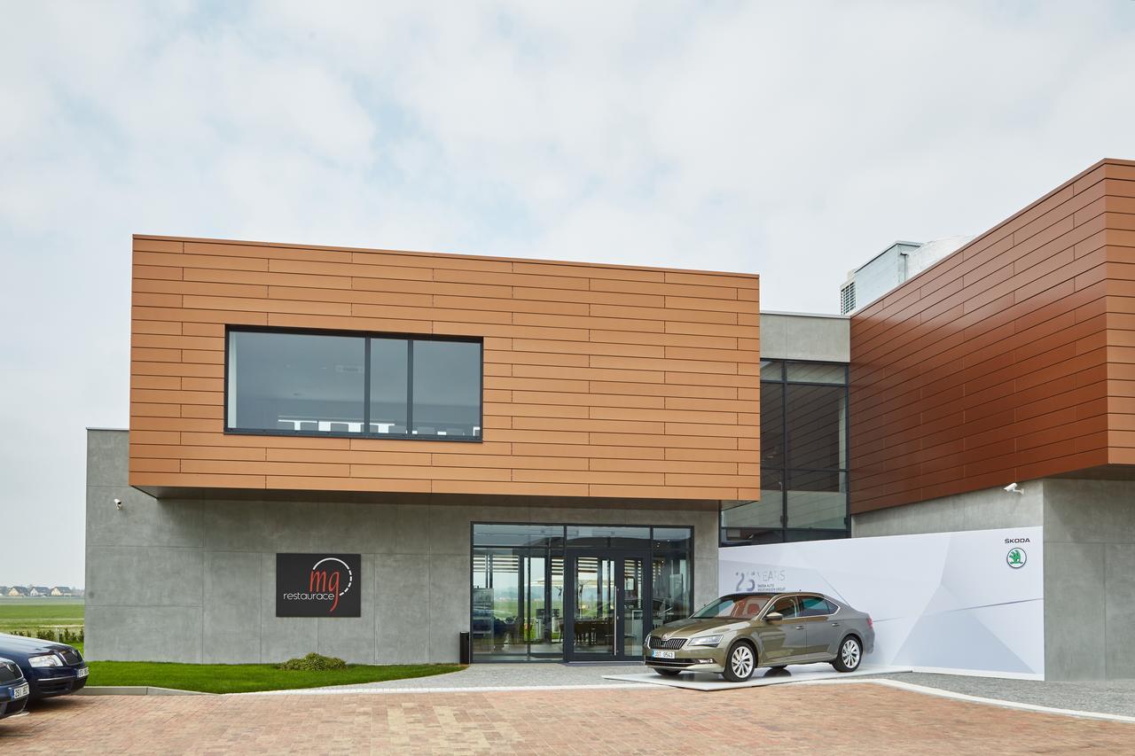 Mg Restaurace/Luxury Apartments Mladá Boleslav Esterno foto